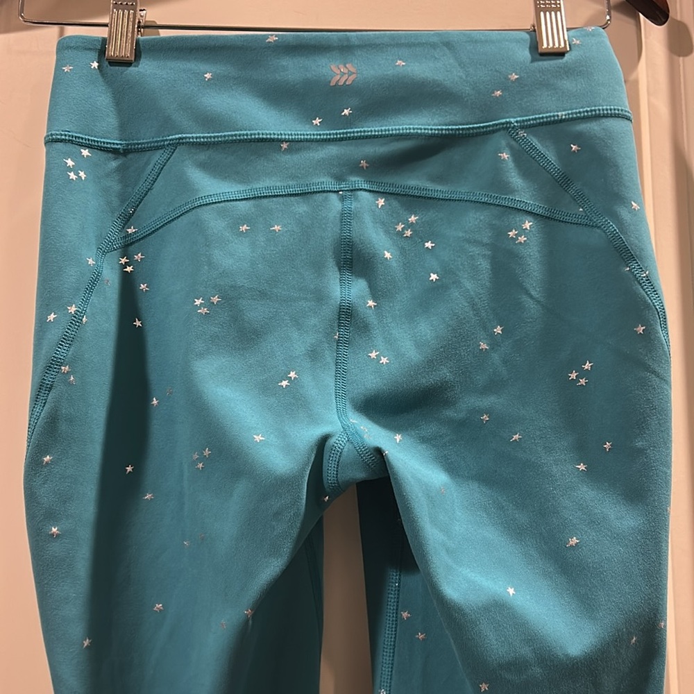 NWOT All In Motion girls Silver Star embellish Teal leggings size XL (14-16)
